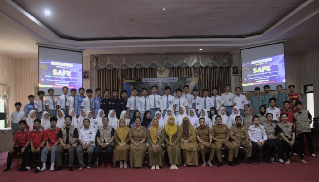 Students Advocating for Electricity Safety