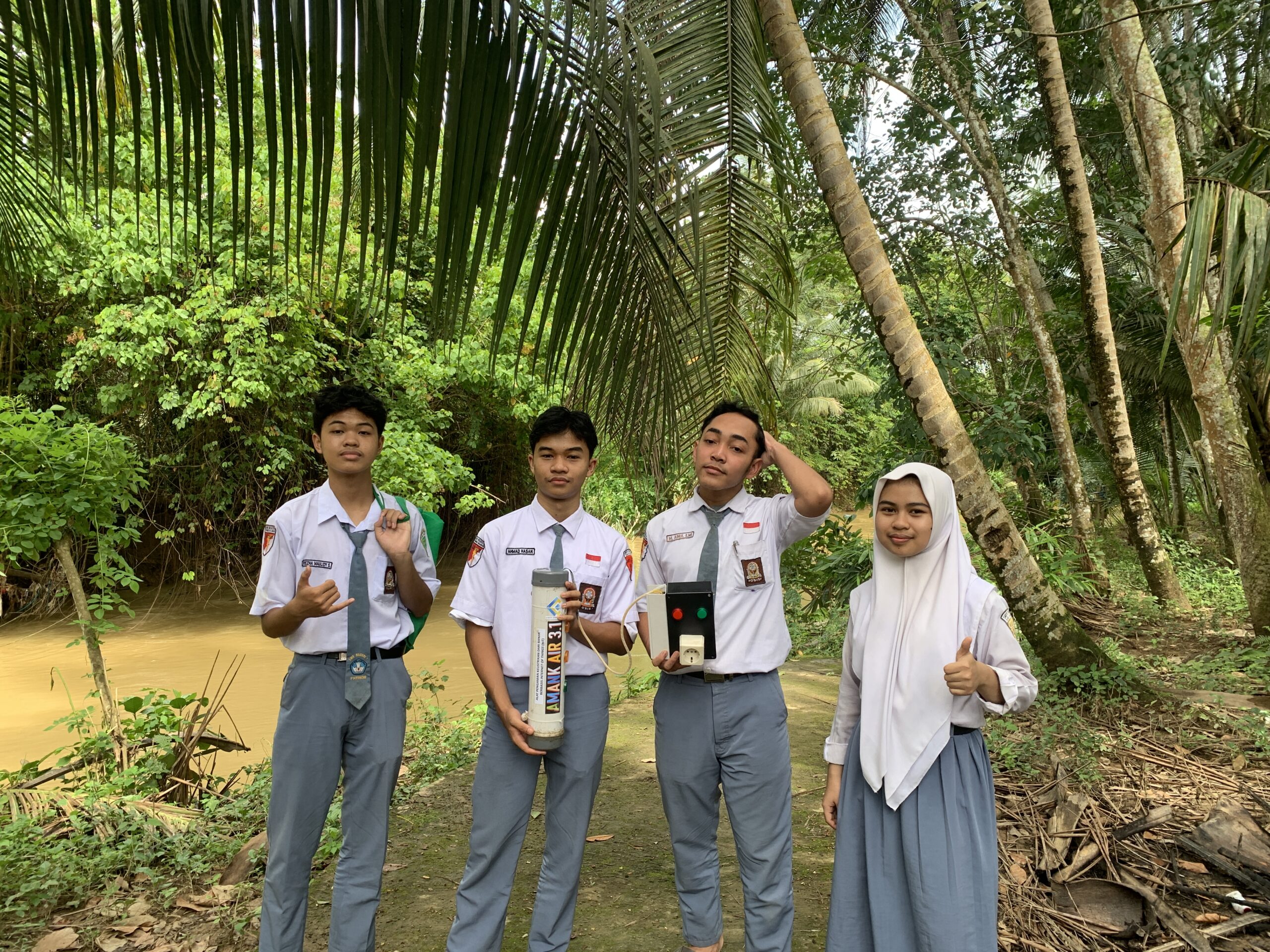 FLOWSAFE_All Teams_8_river background in Balangan district