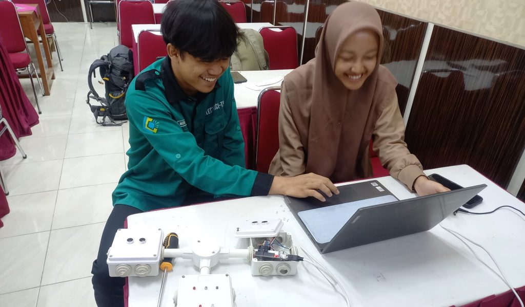 Pelatihan Arduino (SMKN 1 Cilacap)